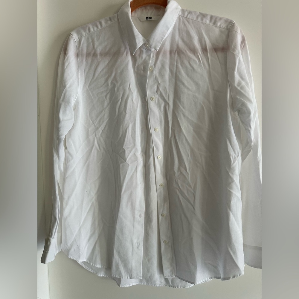 Uniqlo women’s White Dress Shirt